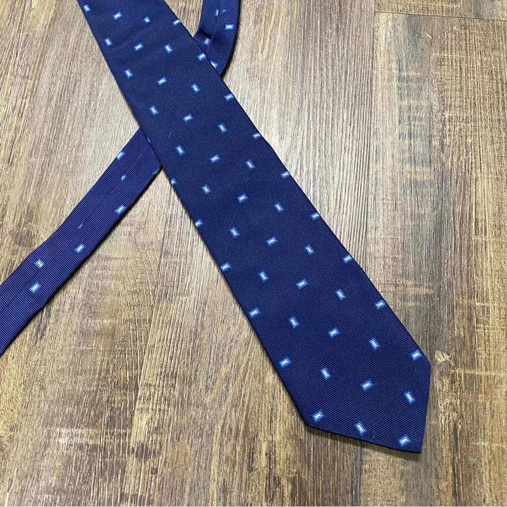 Brooks Brothers Navy Blue Patterned‎ Embroidered Men's Silk Tie Vintage 90’s